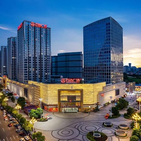 Livetour Hotel Luogang Wanda Plaza Suyuan Metro Гуанджоу Екстериор снимка