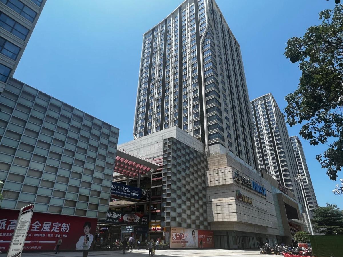 Livetour Hotel Luogang Wanda Plaza Suyuan Metro Гуанджоу Екстериор снимка