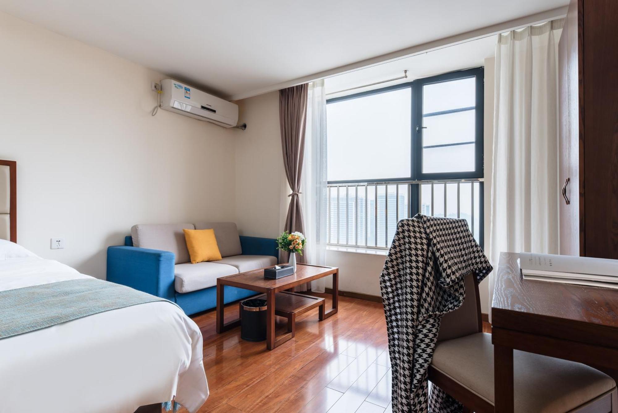 Livetour Hotel Luogang Wanda Plaza Suyuan Metro Гуанджоу Екстериор снимка